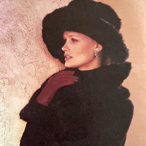 McCalls Fashion Accessories Sewing Pattern 3036 Hats, Scarves, Fingerless Gloves